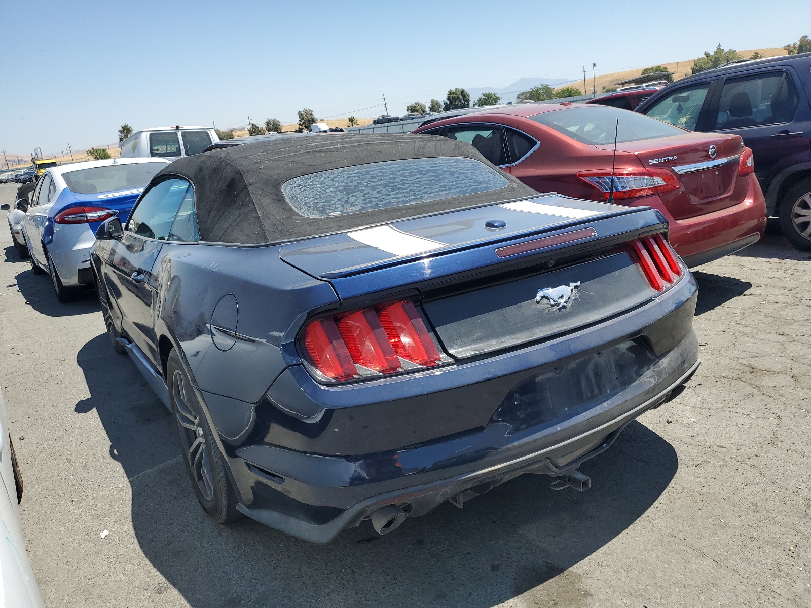 2016 Ford Mustang vin: 1FATP8UH2G5226678