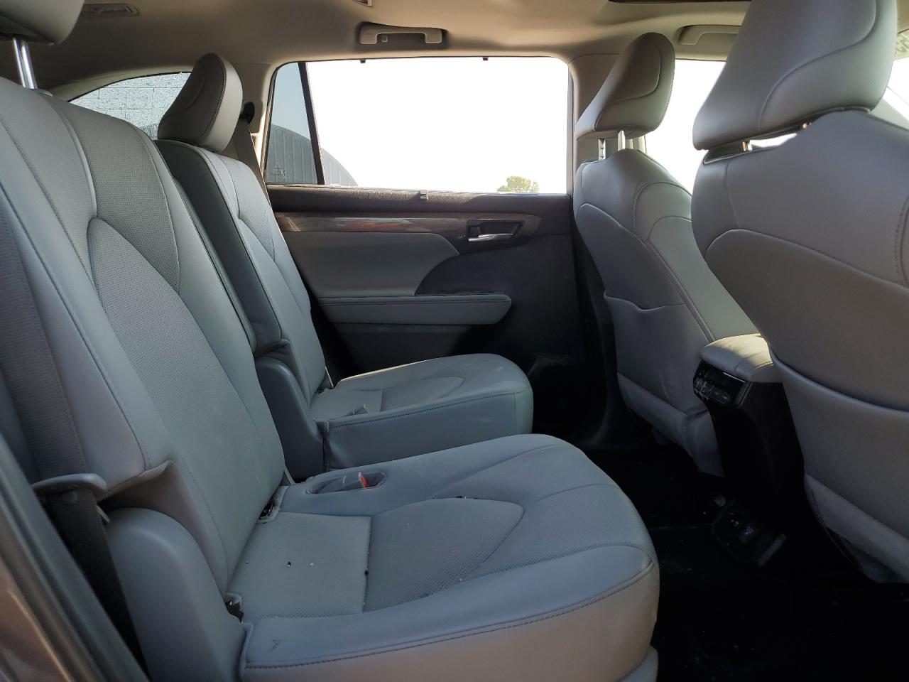 2021 Toyota Highlander Hybrid Limited VIN: 5TDXBRCH5MS069963 Lot: 61555504