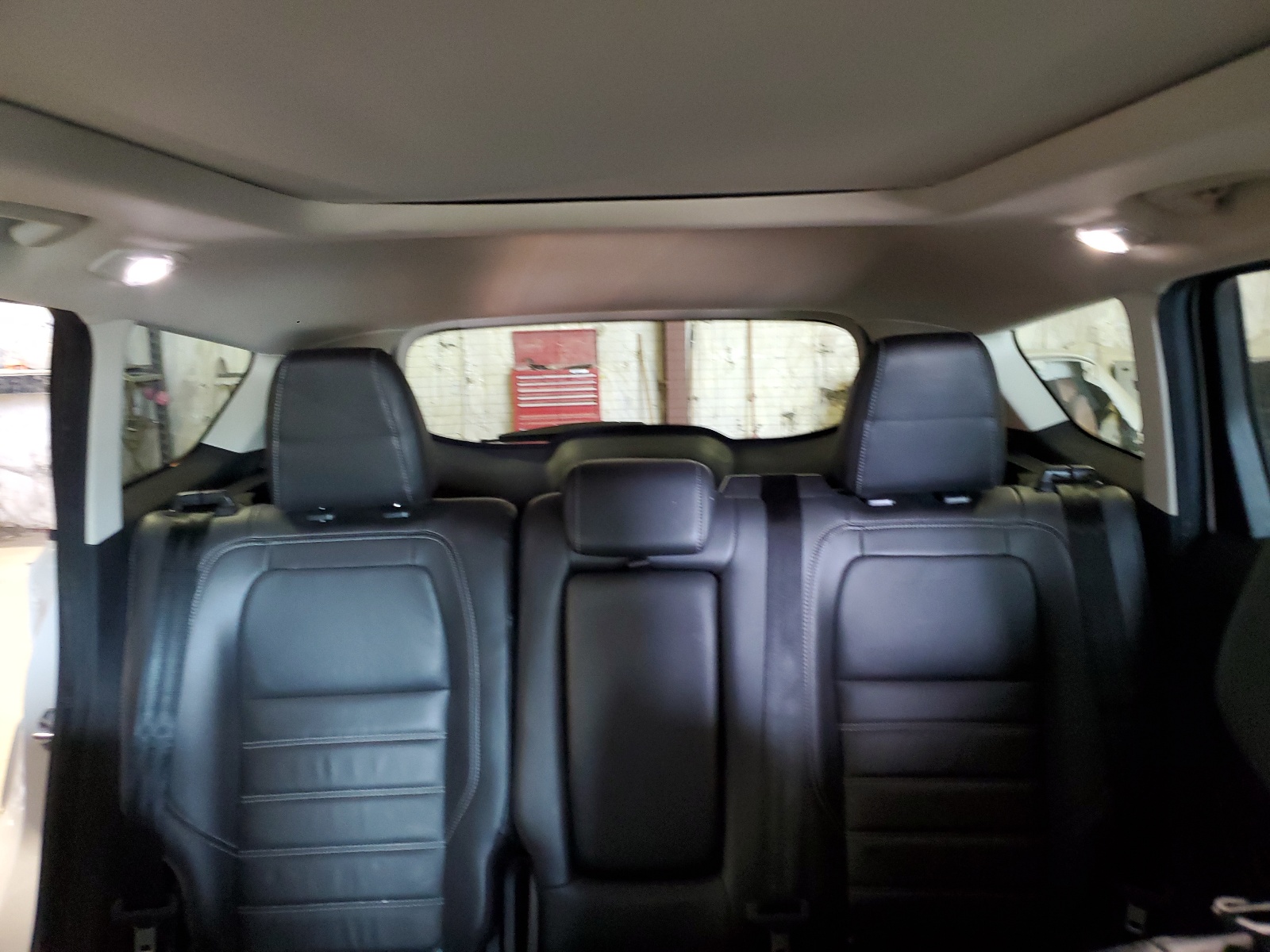 1FMCU9J91HUE02533 2017 Ford Escape Titanium