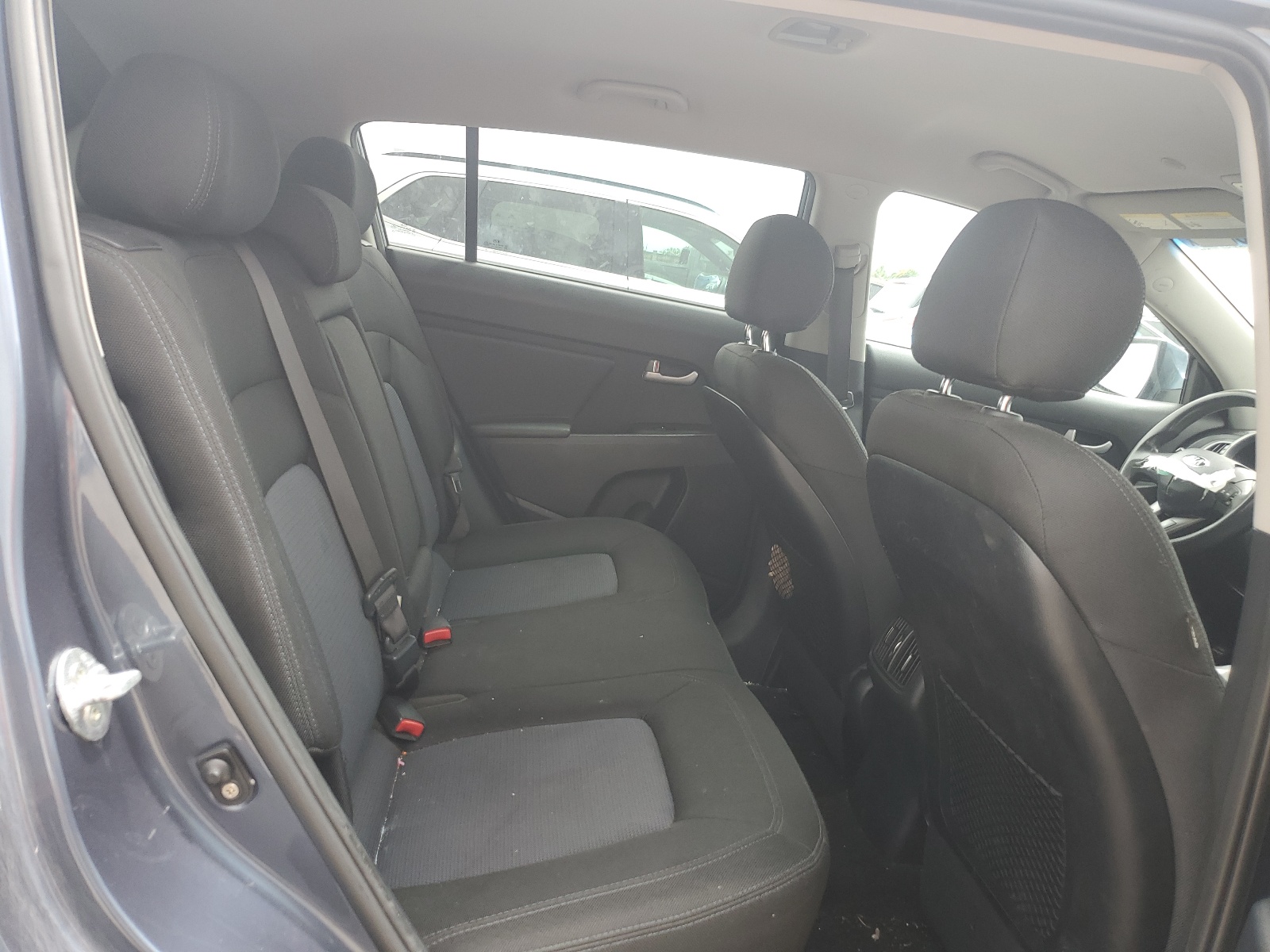 KNDPBCAC8F7741354 2015 Kia Sportage Lx