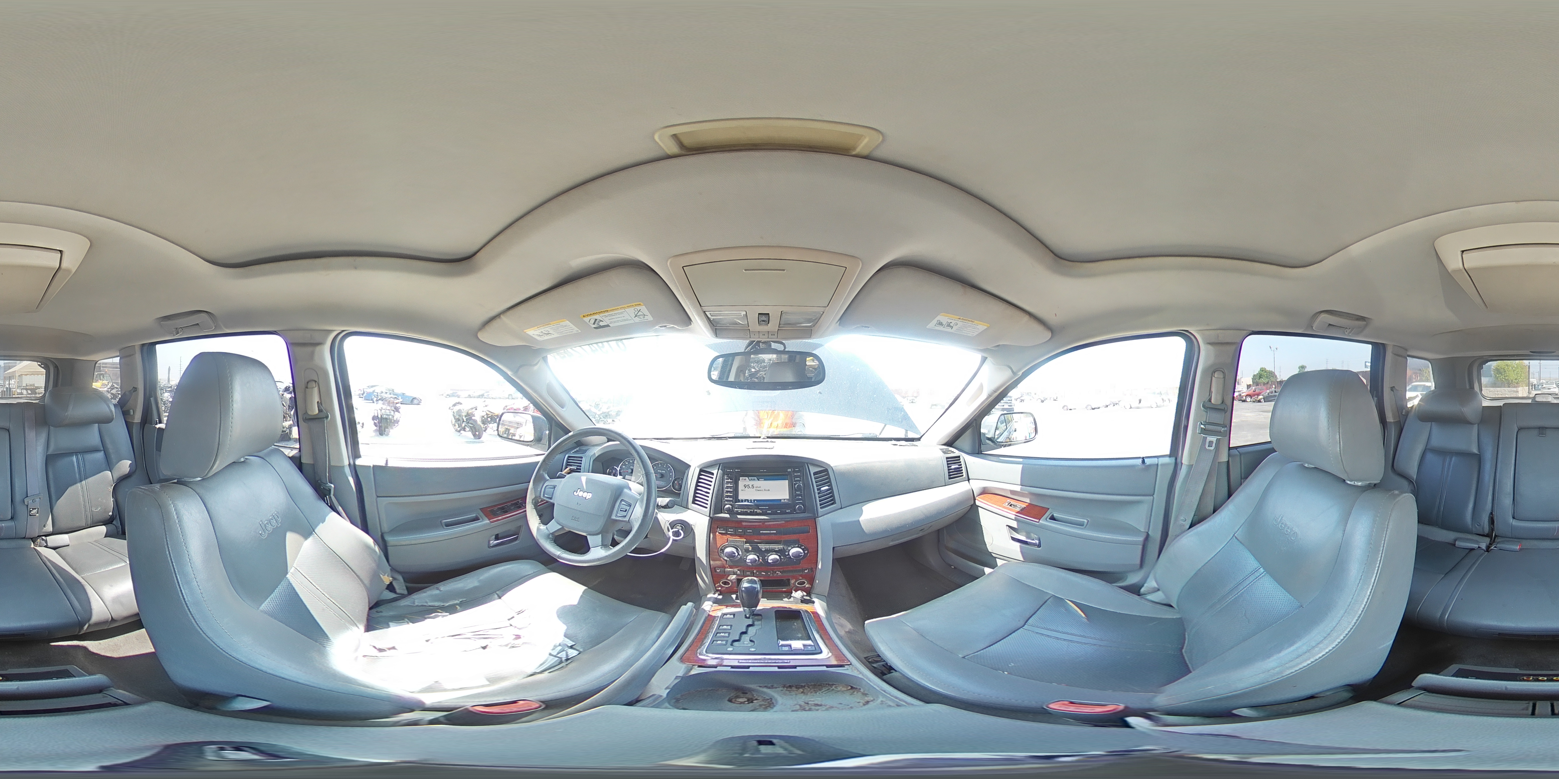 2005 Jeep Grand Cherokee Limited VIN: 1J4HR58205C672250 Lot: 61947244