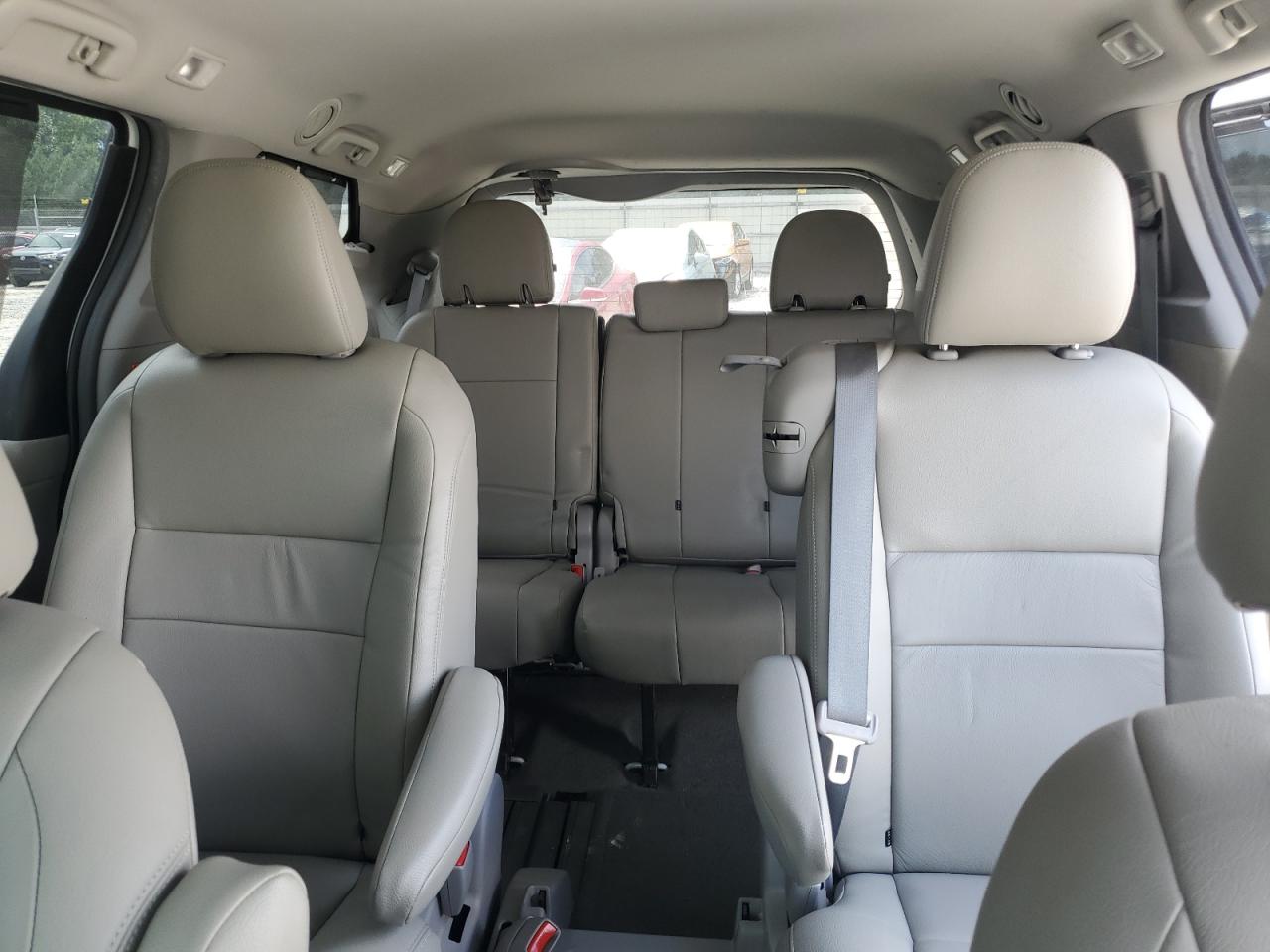 2017 Toyota Sienna Le VIN: 5TDKZ3DC2HS849222 Lot: 65810004