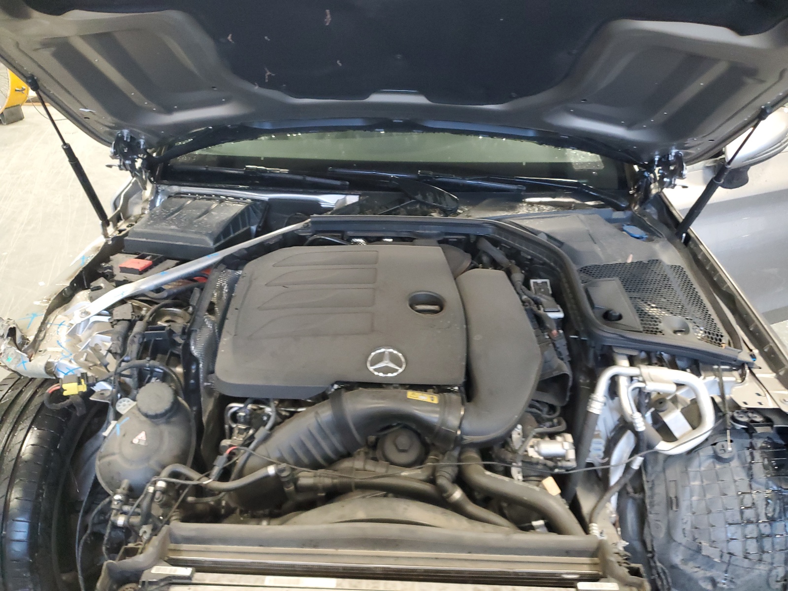 WDDWJ8DB9KF837272 2019 Mercedes-Benz C 300