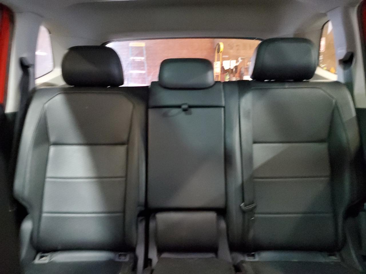 2018 Volkswagen Tiguan Se VIN: 3VV2B7AX0JM096686 Lot: 64421594