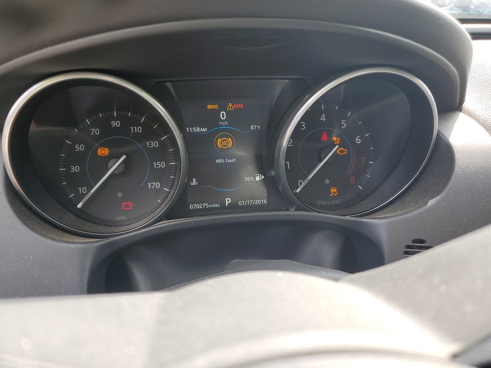 SAJAJ4FX8JCP31354 2018 Jaguar Xe Premium