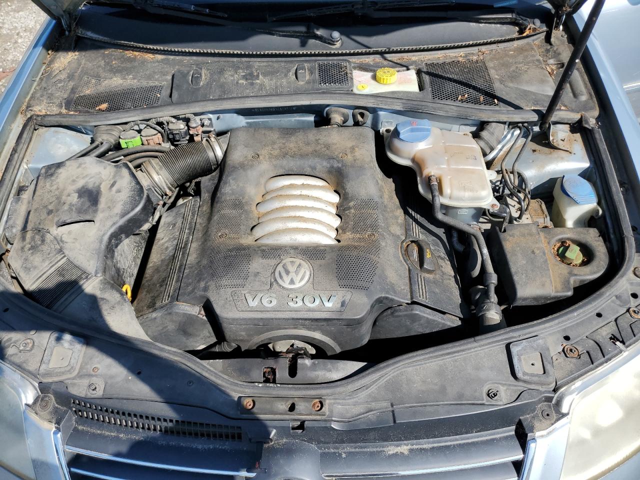 2004 Volkswagen Passat Glx VIN: WVWWH63BX4E121887 Lot: 65017034