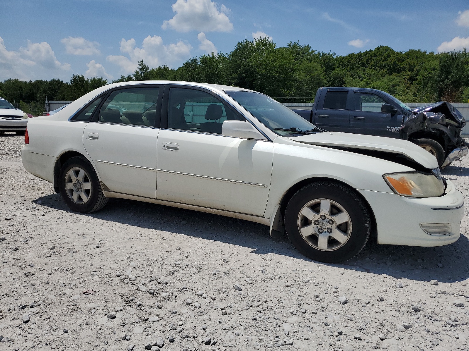 4T1BF28B72U252912 2002 Toyota Avalon Xl