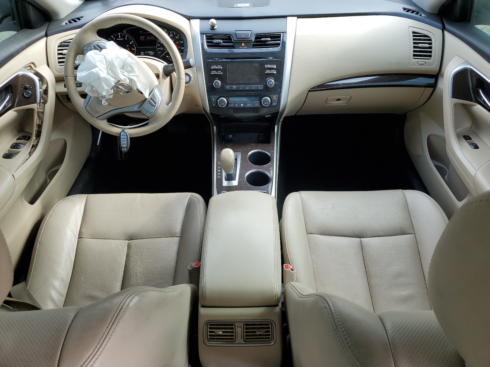 2015 Nissan Altima 2.5 vin: 1N4AL3AP7FN385602