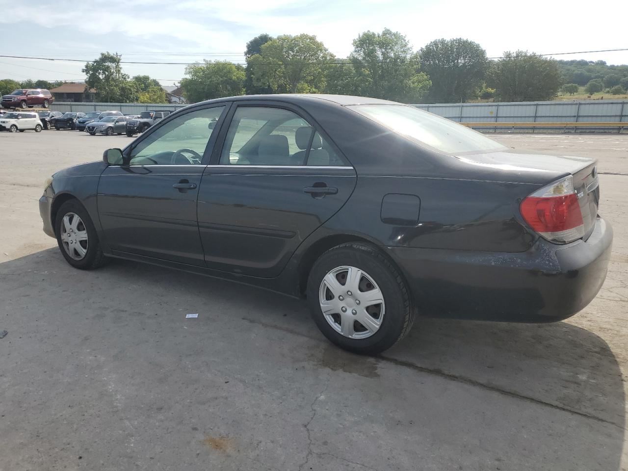 2005 Toyota Camry Le VIN: 4T1BE30K55U415680 Lot: 63683394