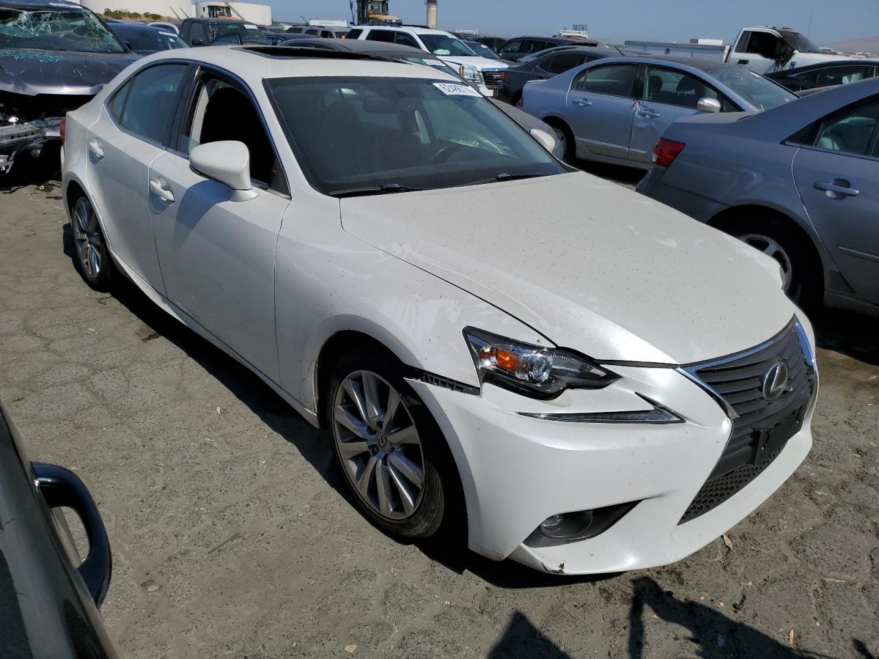 2016 Lexus IS - Image 4