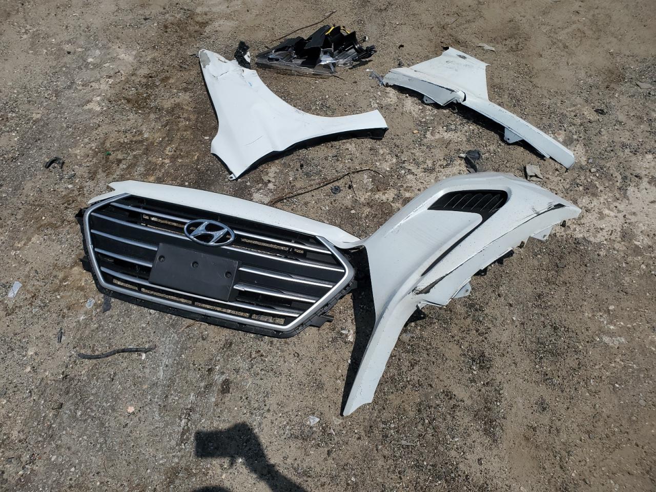 2018 Hyundai Elantra Sel VIN: 5NPD84LF7JH301998 Lot: 65240234