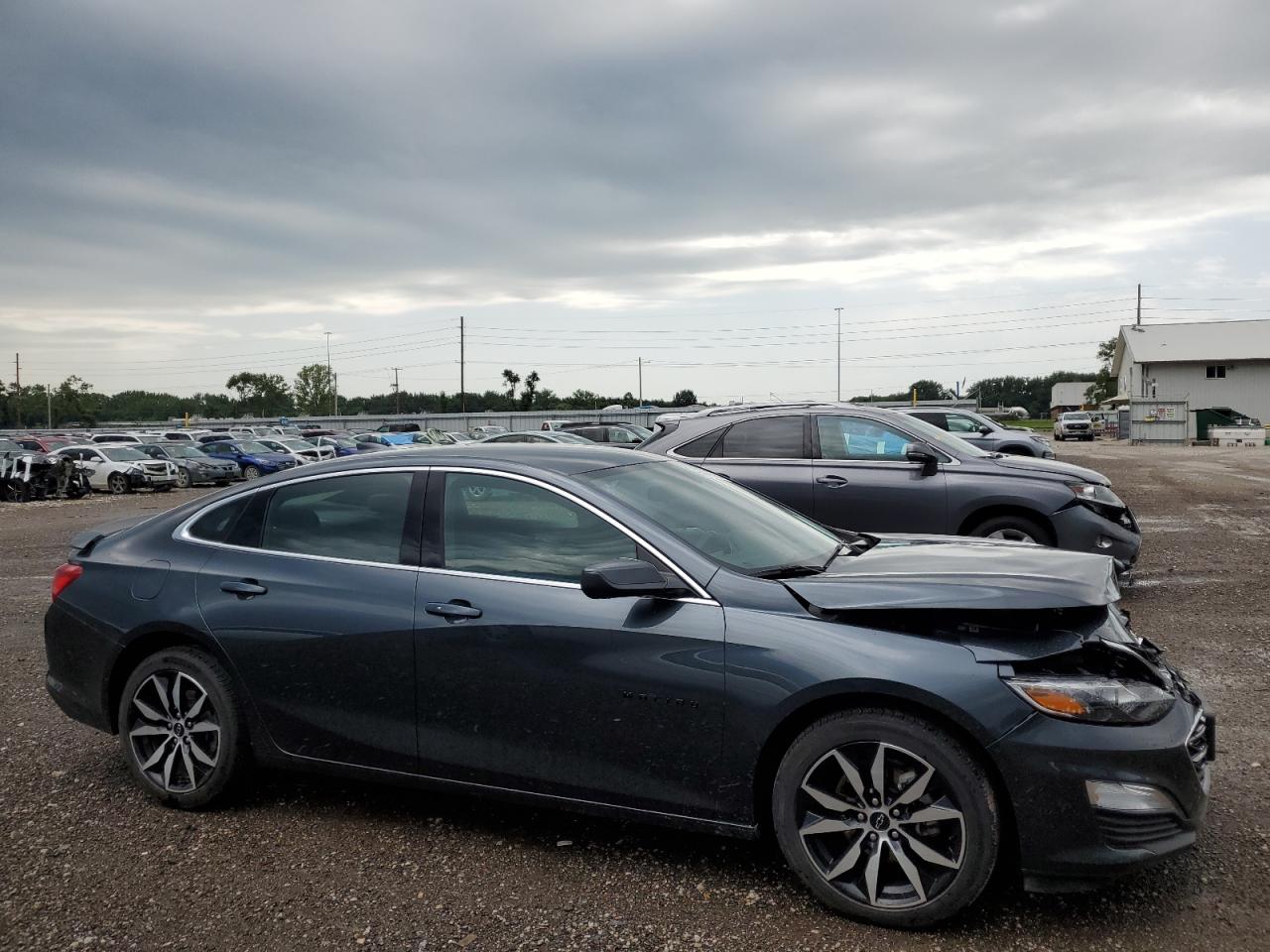 2021 Chevrolet Malibu - Image 4