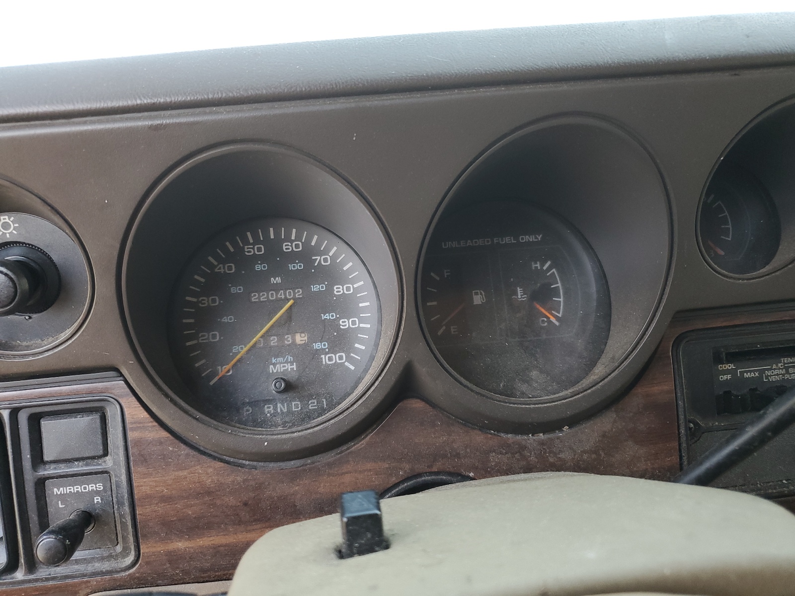 2B6HB21X1TK110647 1996 Dodge Ram Van B2500