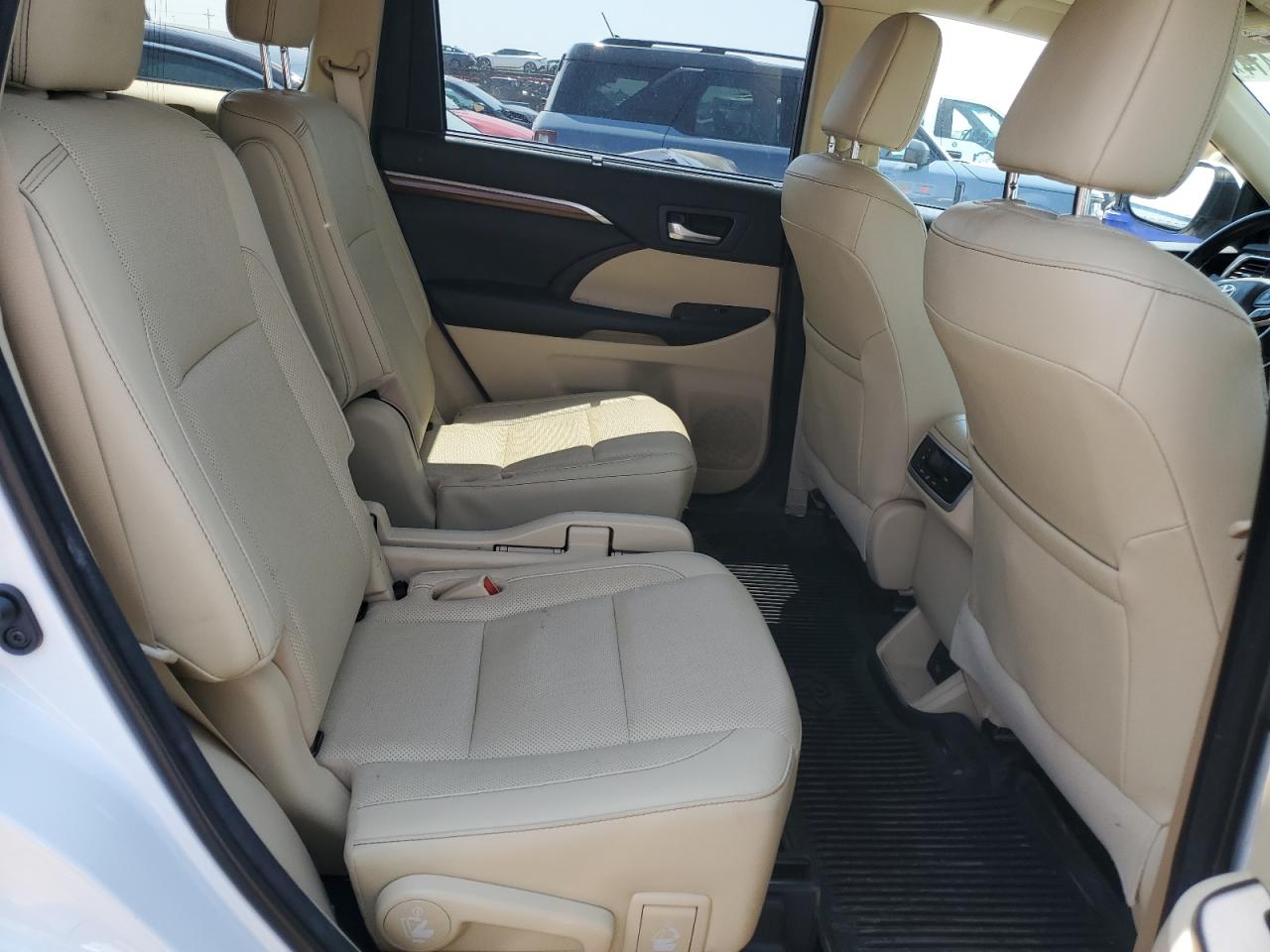 2018 Toyota Highlander Limited VIN: 5TDDZRFH6JS828674 Lot: 65581414