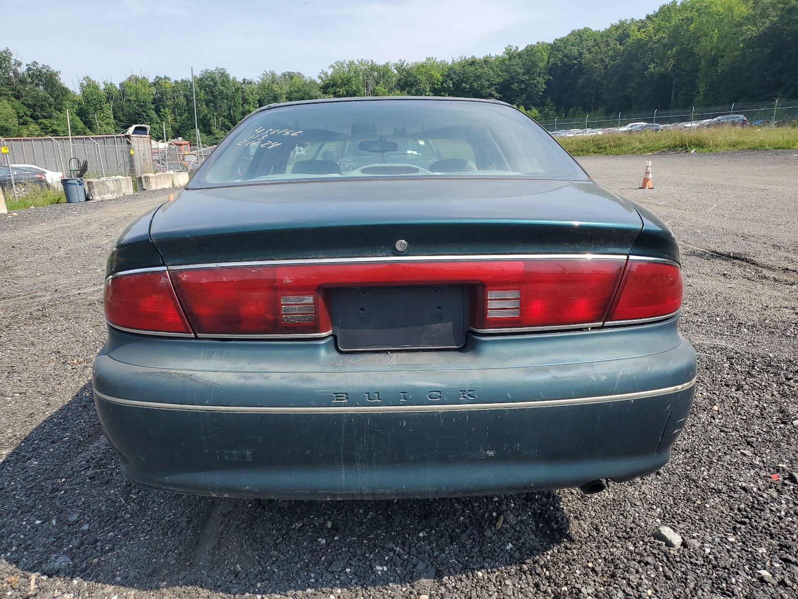 2G4WS52J3Y1177368 2000 Buick Century Custom