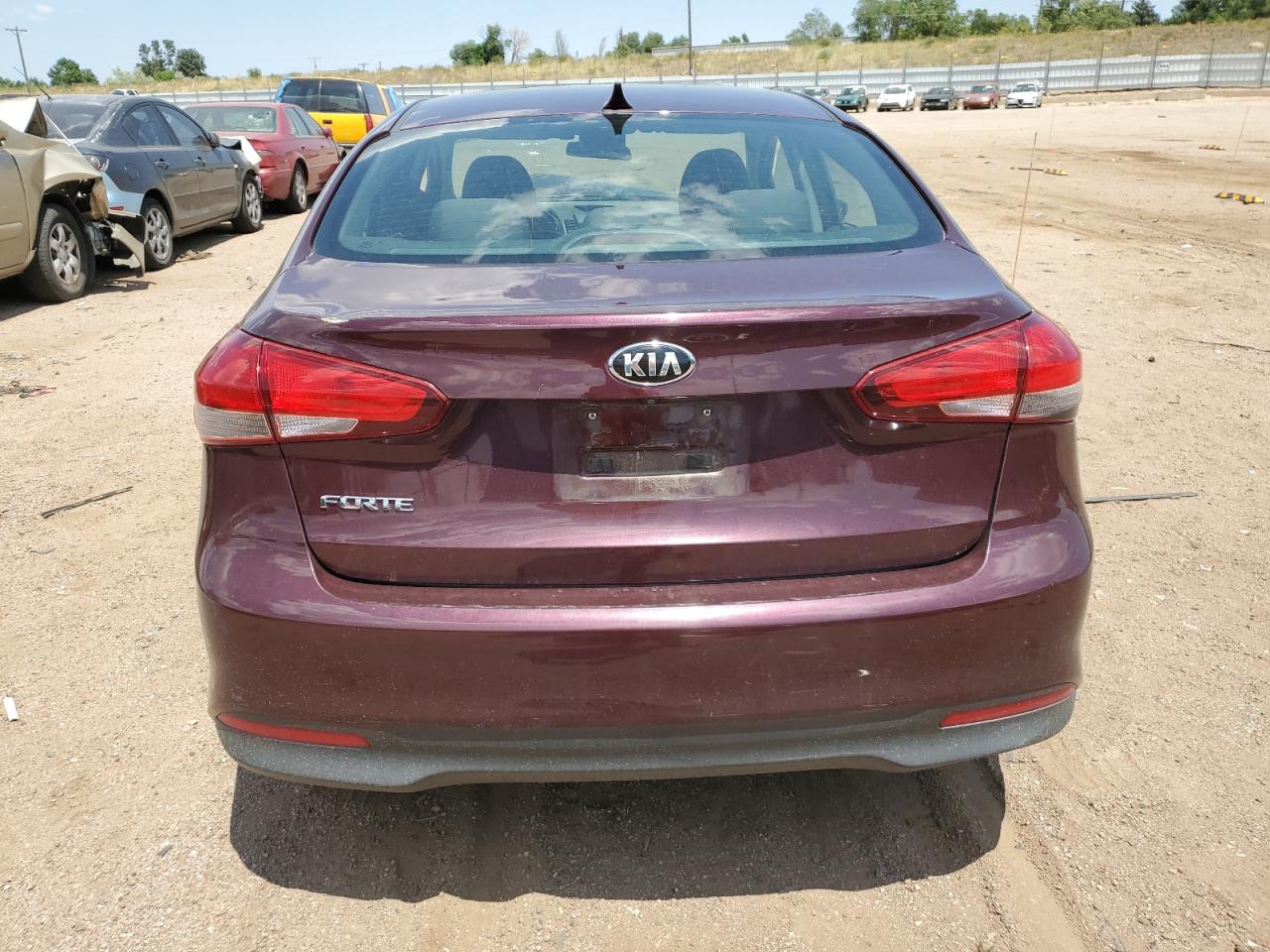 3KPFL4A77HE138626 2017 Kia Forte Lx