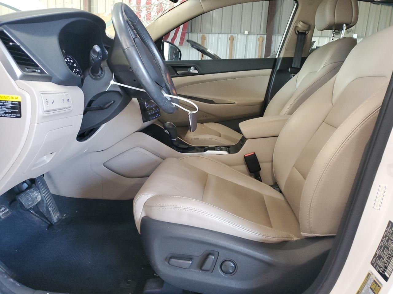 2017 Hyundai Tucson Limited VIN: KM8J3CA2XHU411080 Lot: 63973184