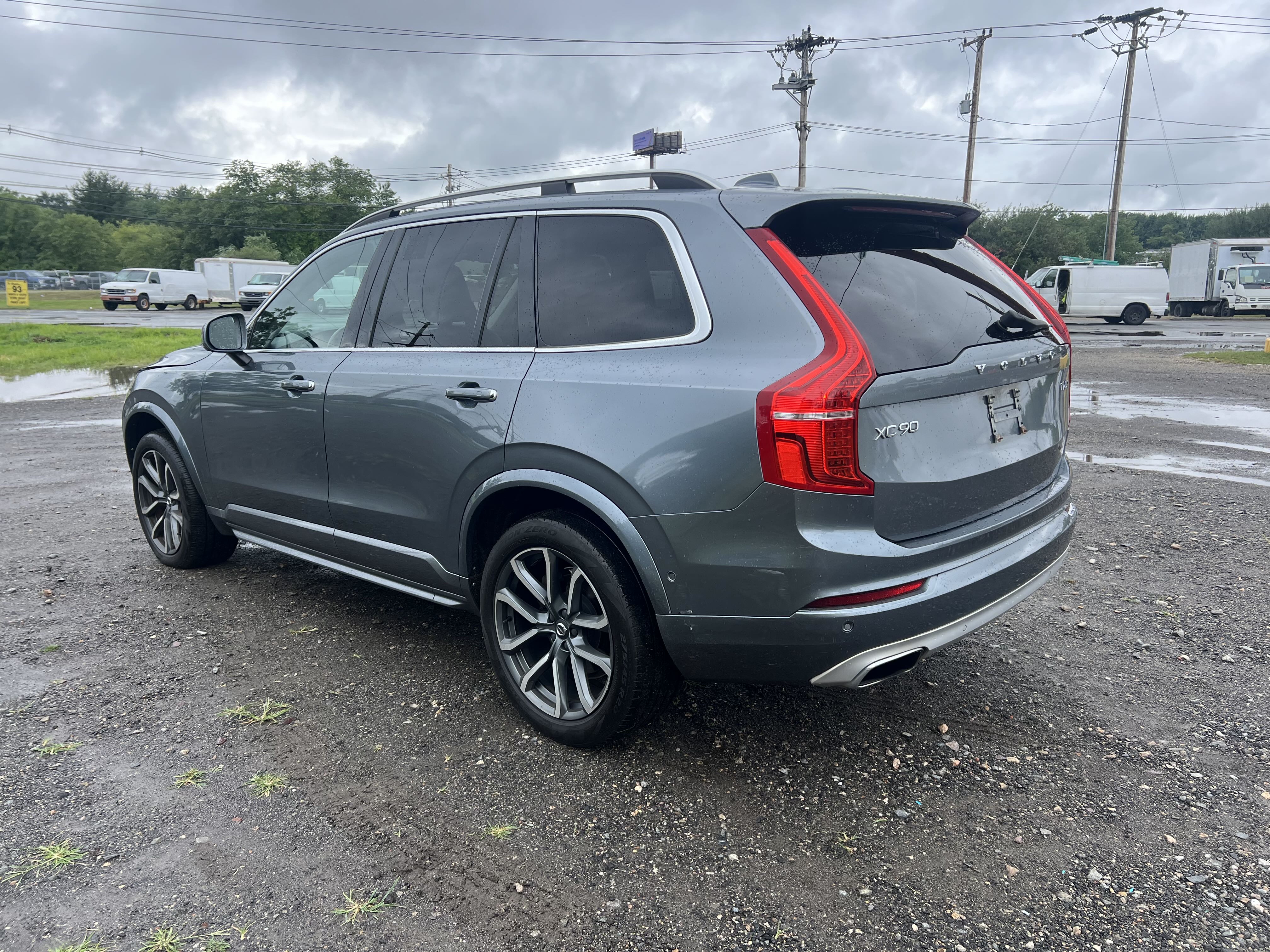 2016 Volvo Xc90 T6 vin: YV4A22PK3G1075472