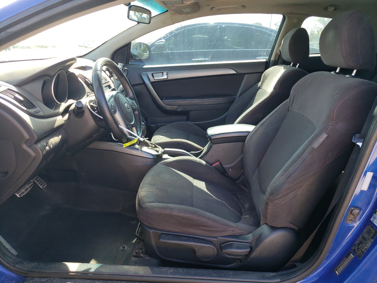 KNAFW6A33B5460504 2011 Kia Forte Sx