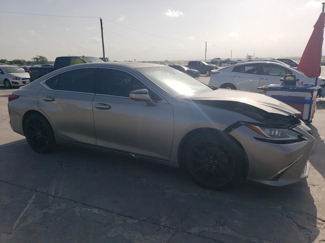 VIN 58ACZ1B13LU076523 2020 LEXUS ES350 no.4