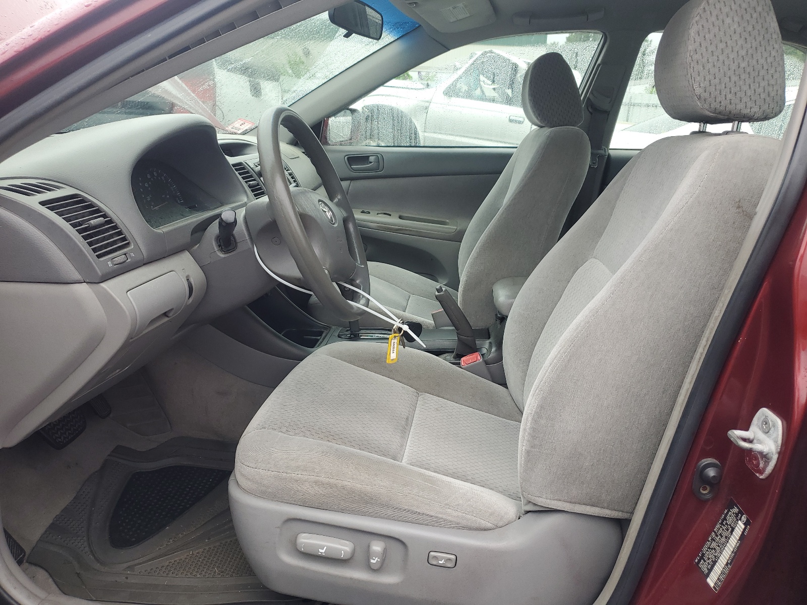 4T1BE32K04U317197 2004 Toyota Camry Le