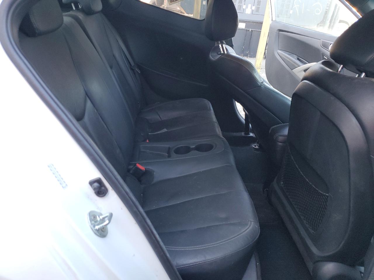 2016 Hyundai Veloster Turbo VIN: KMHTC6AE3GU268444 Lot: 58093224