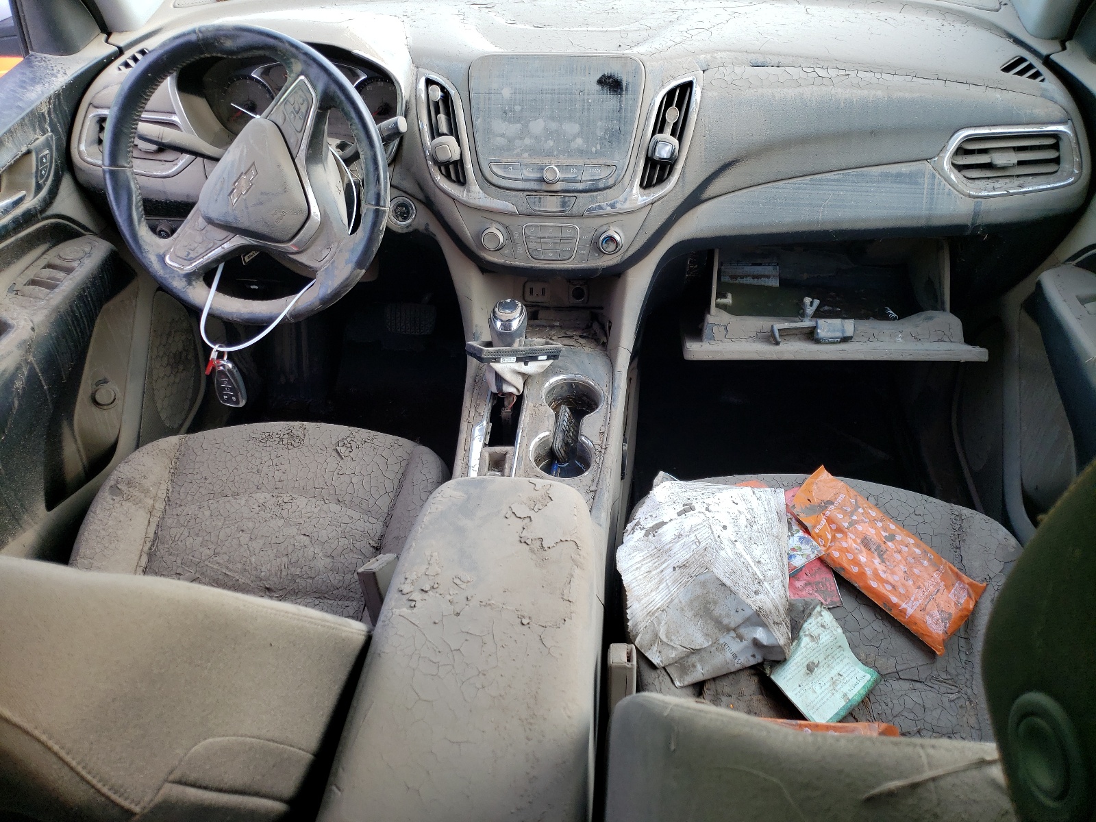 2GNAXTEX9J6233740 2018 Chevrolet Equinox Lt