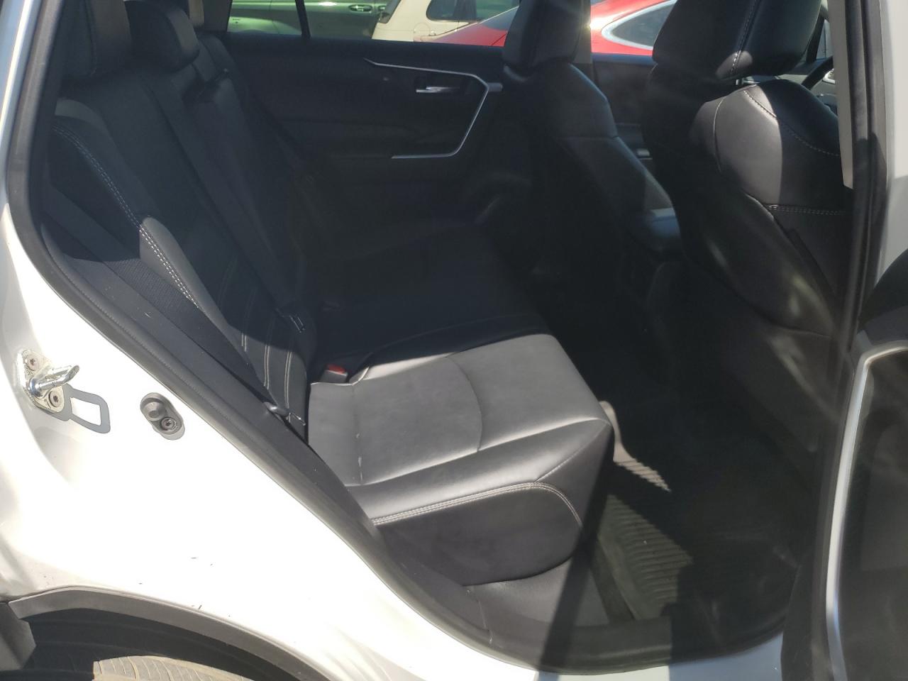 2021 Toyota Rav4 Xle Premium VIN: 2T3C1RFV8MW170867 Lot: 64272154