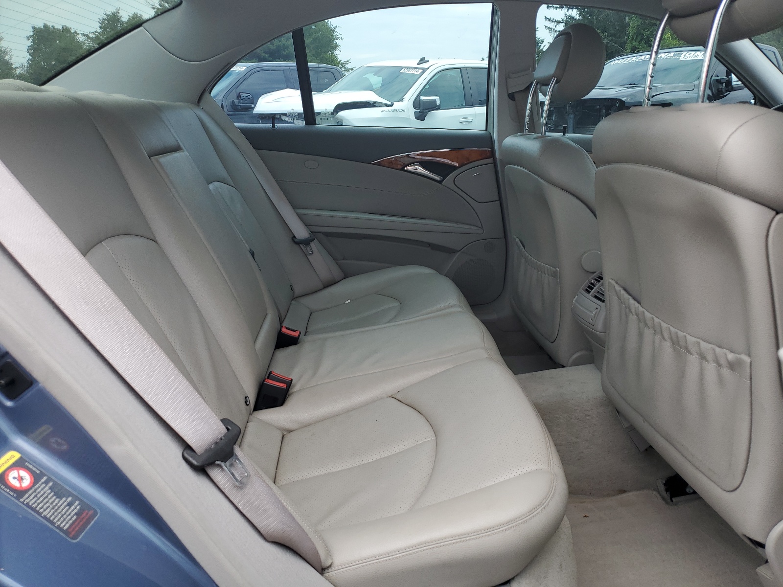 WDBUF65J95A723043 2005 Mercedes-Benz E 320