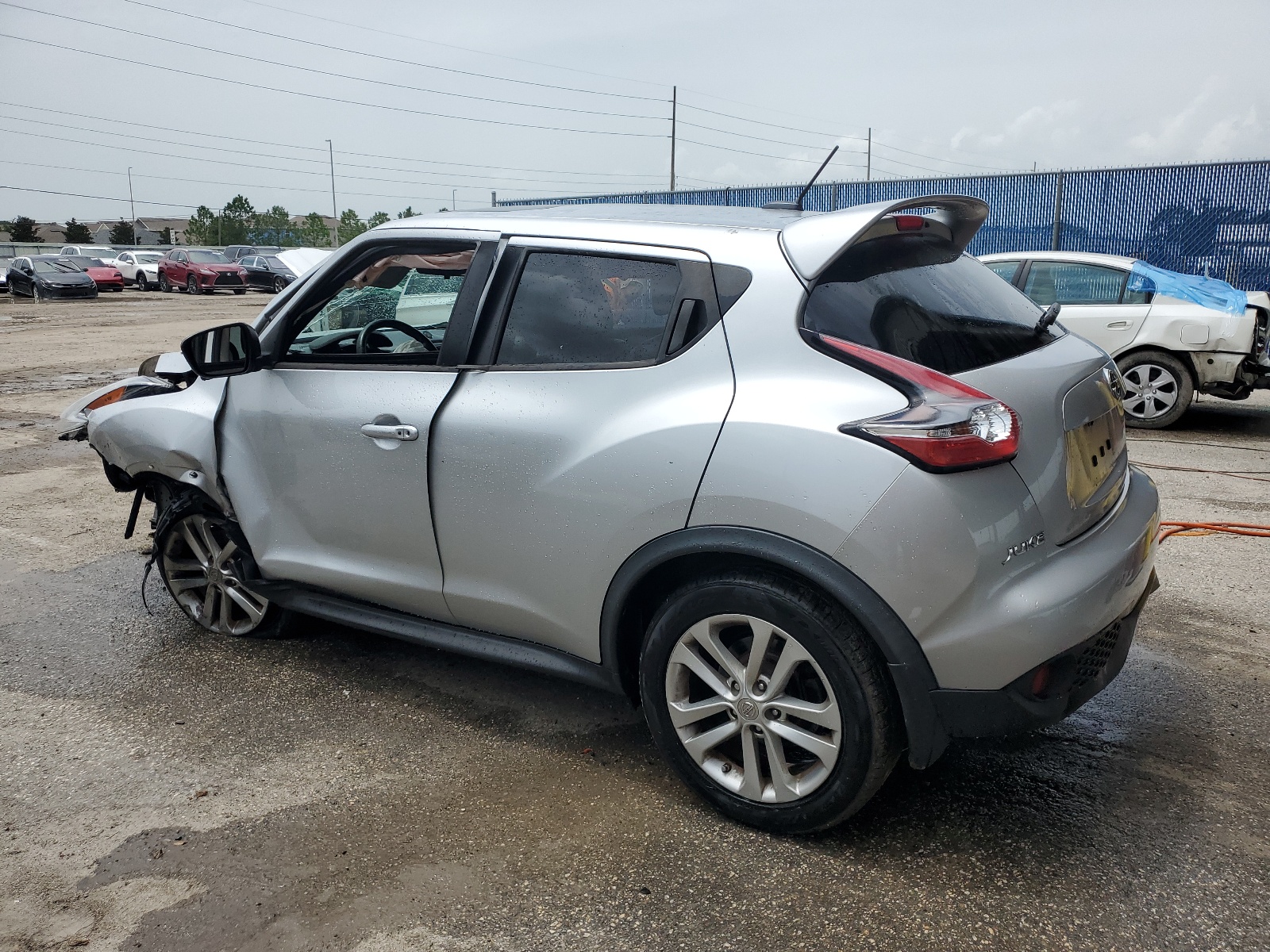 2016 Nissan Juke S vin: JN8AF5MV2GT656137