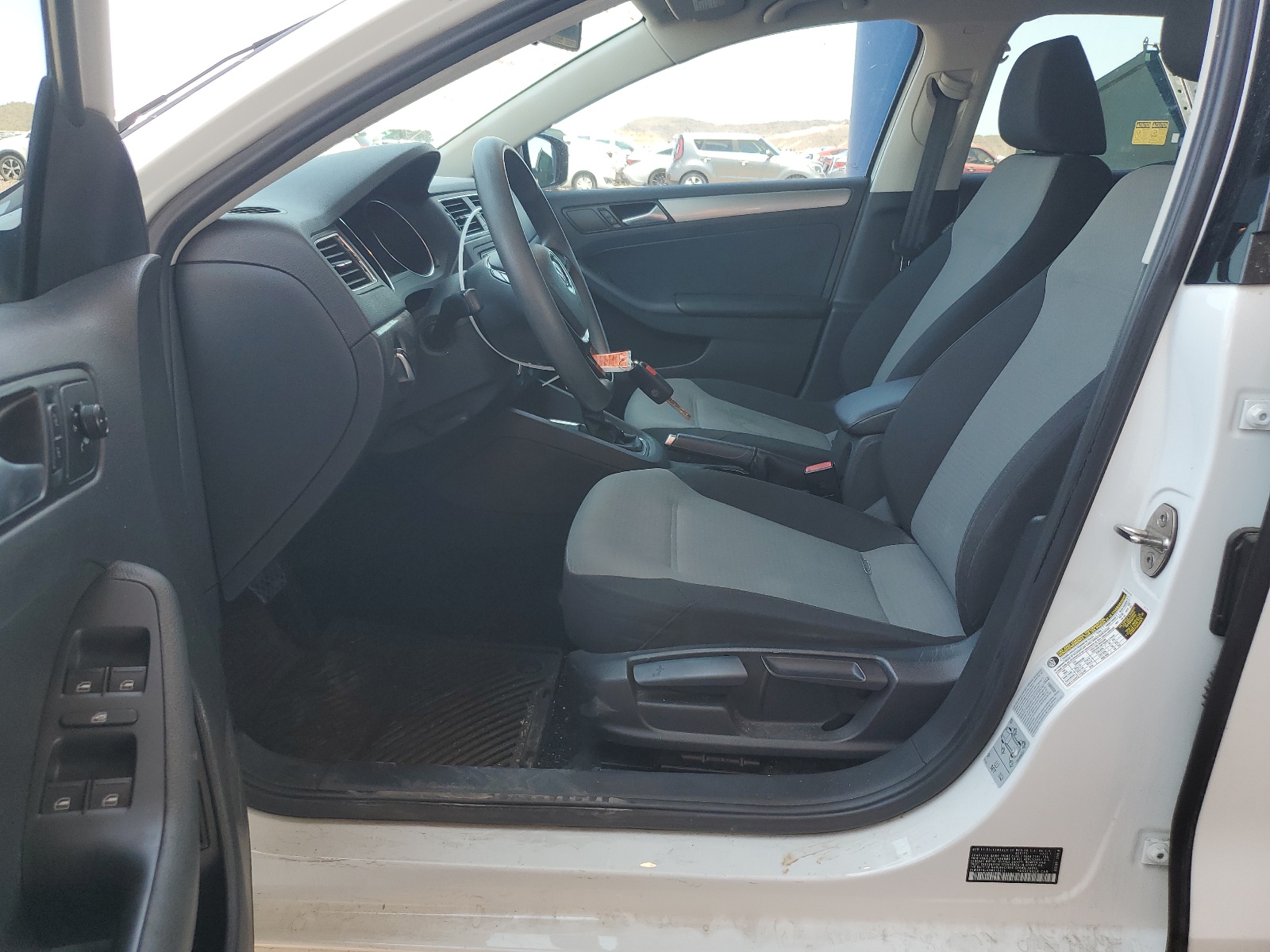 3VW2B7AJ4HM315375 2017 Volkswagen Jetta S