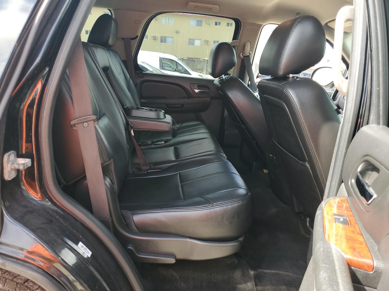 1GNSKBE03CR117697 2012 Chevrolet Tahoe K1500 Lt