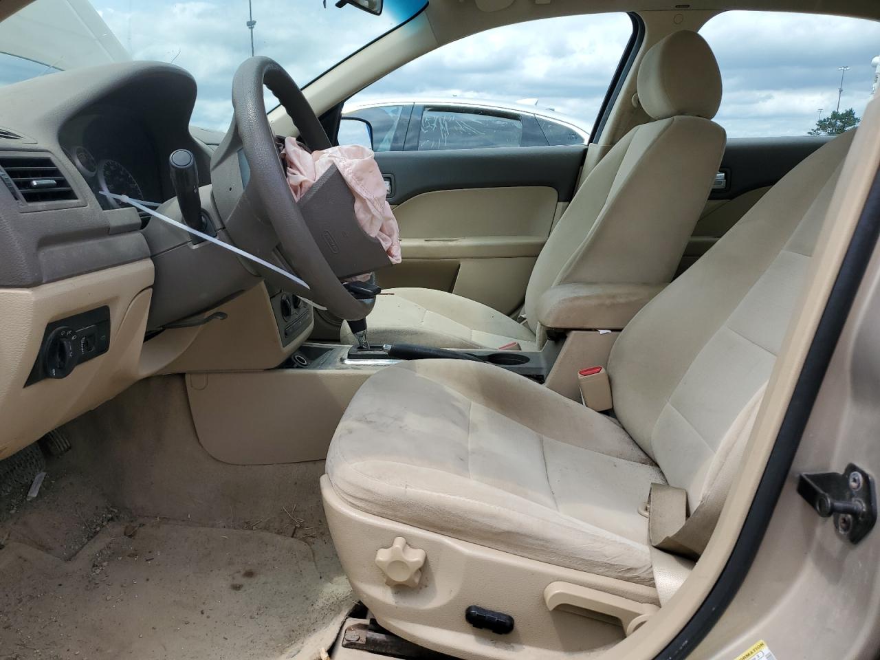 2008 Ford Fusion Se VIN: 3FAHP07108R174584 Lot: 64447904