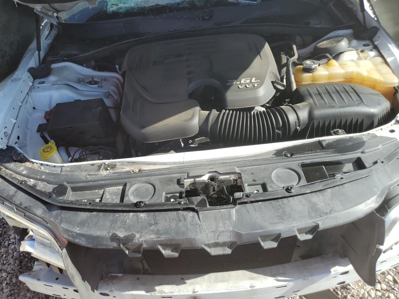 2015 Chrysler 300 Limited VIN: 2C3CCAAG5FH931012 Lot: 61699154