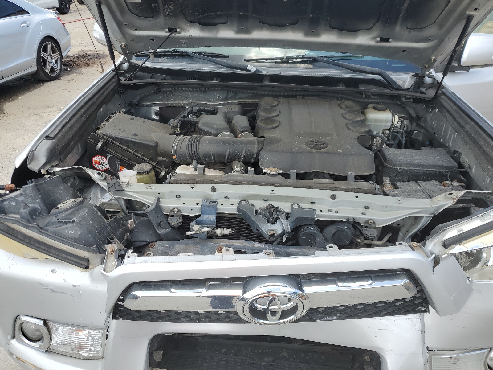 JTEZU5JR8B5025509 2011 Toyota 4Runner Sr5