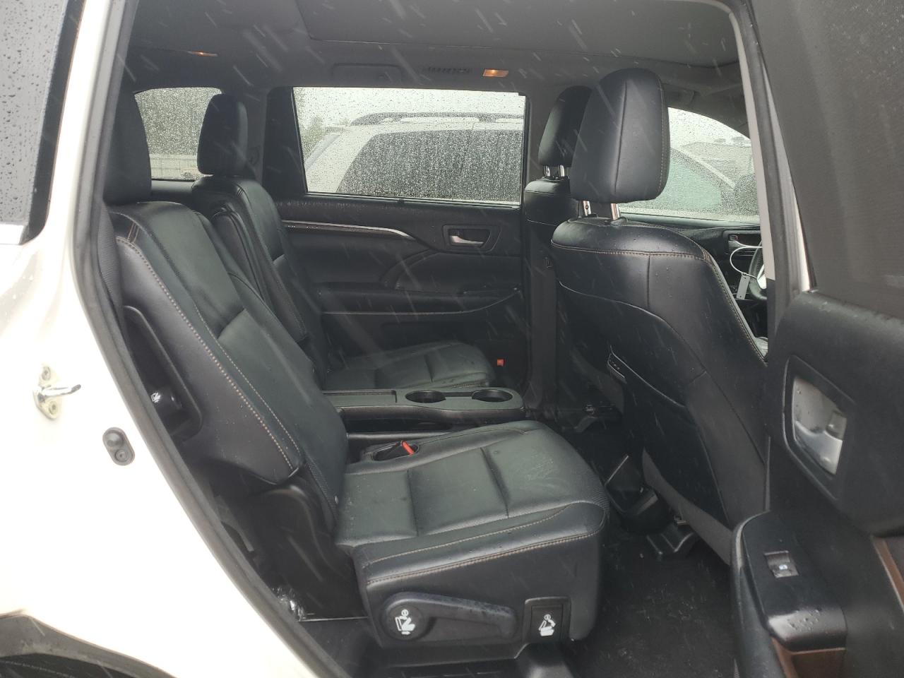 2015 Toyota Highlander Limited VIN: 5TDDKRFHXFS193910 Lot: 63632404