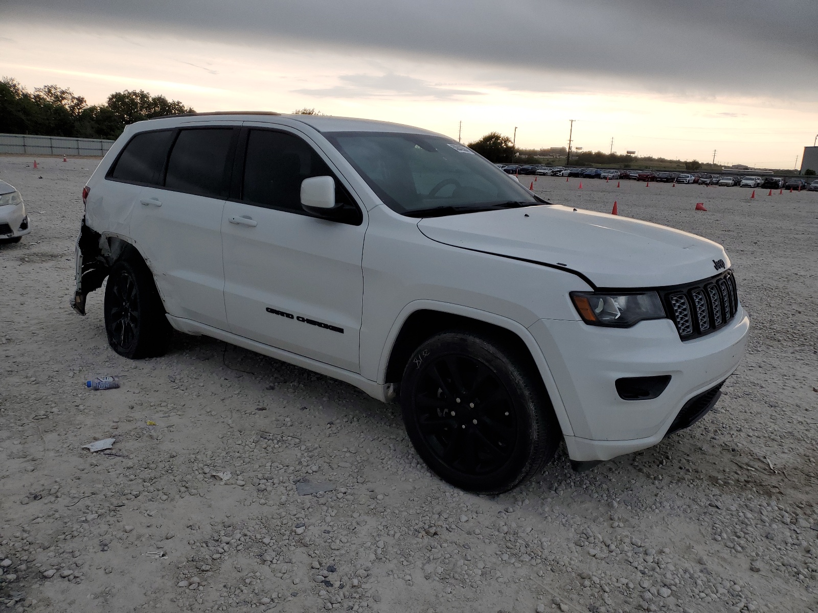 2021 Jeep Grand Cherokee Laredo vin: 1C4RJEAG7MC596726