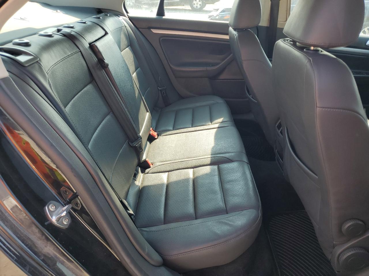 2008 Volkswagen Jetta Se VIN: 3VWRM71K18M052151 Lot: 62697914