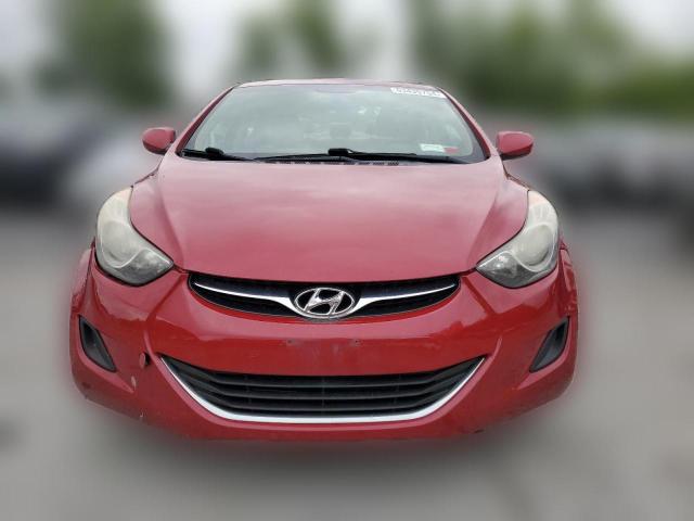  HYUNDAI ELANTRA 2013 Червоний