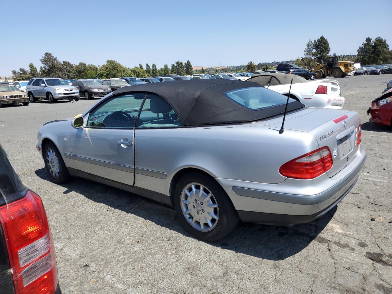 1999 Mercedes-Benz Clk 320 VIN: WDBLK65G4XT016466 Lot: 64244324