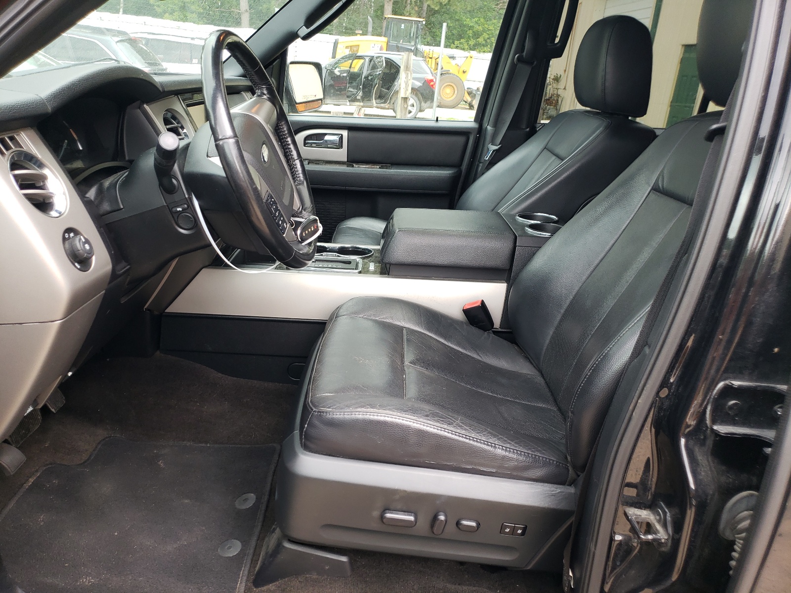 1FMJU2AT8FEF00766 2015 Ford Expedition Limited