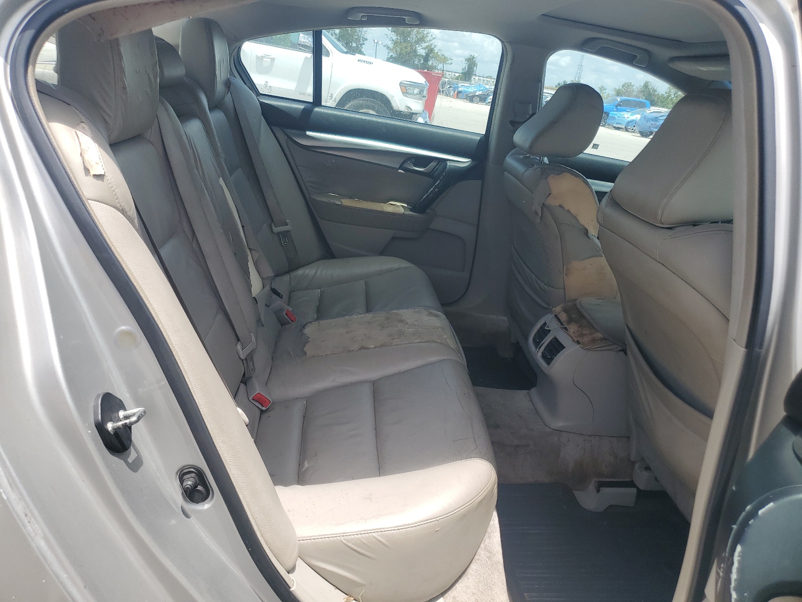 19UUA8F28AA012996 2010 Acura Tl