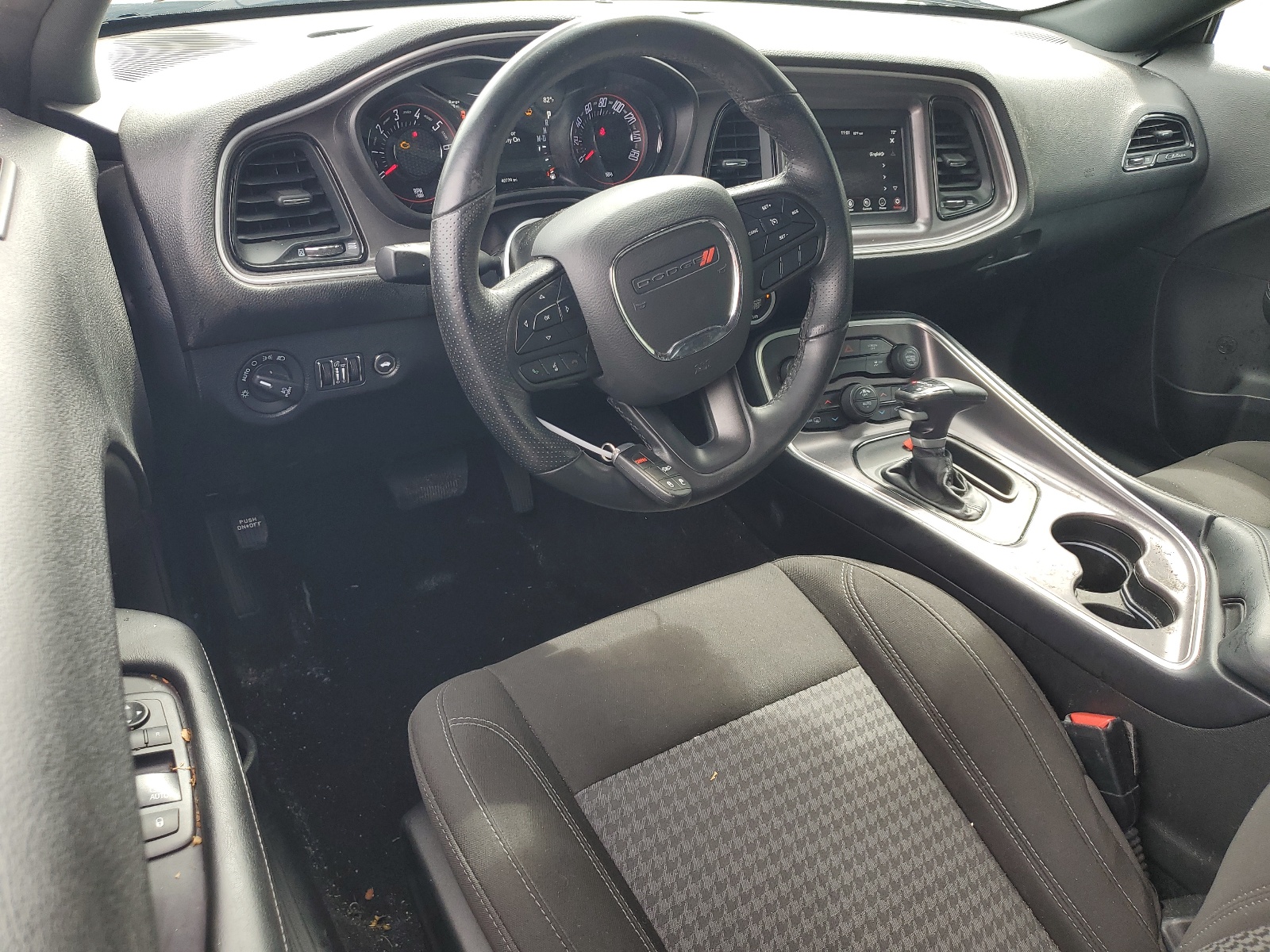 2C3CDZAG4MH597323 2021 Dodge Challenger Sxt