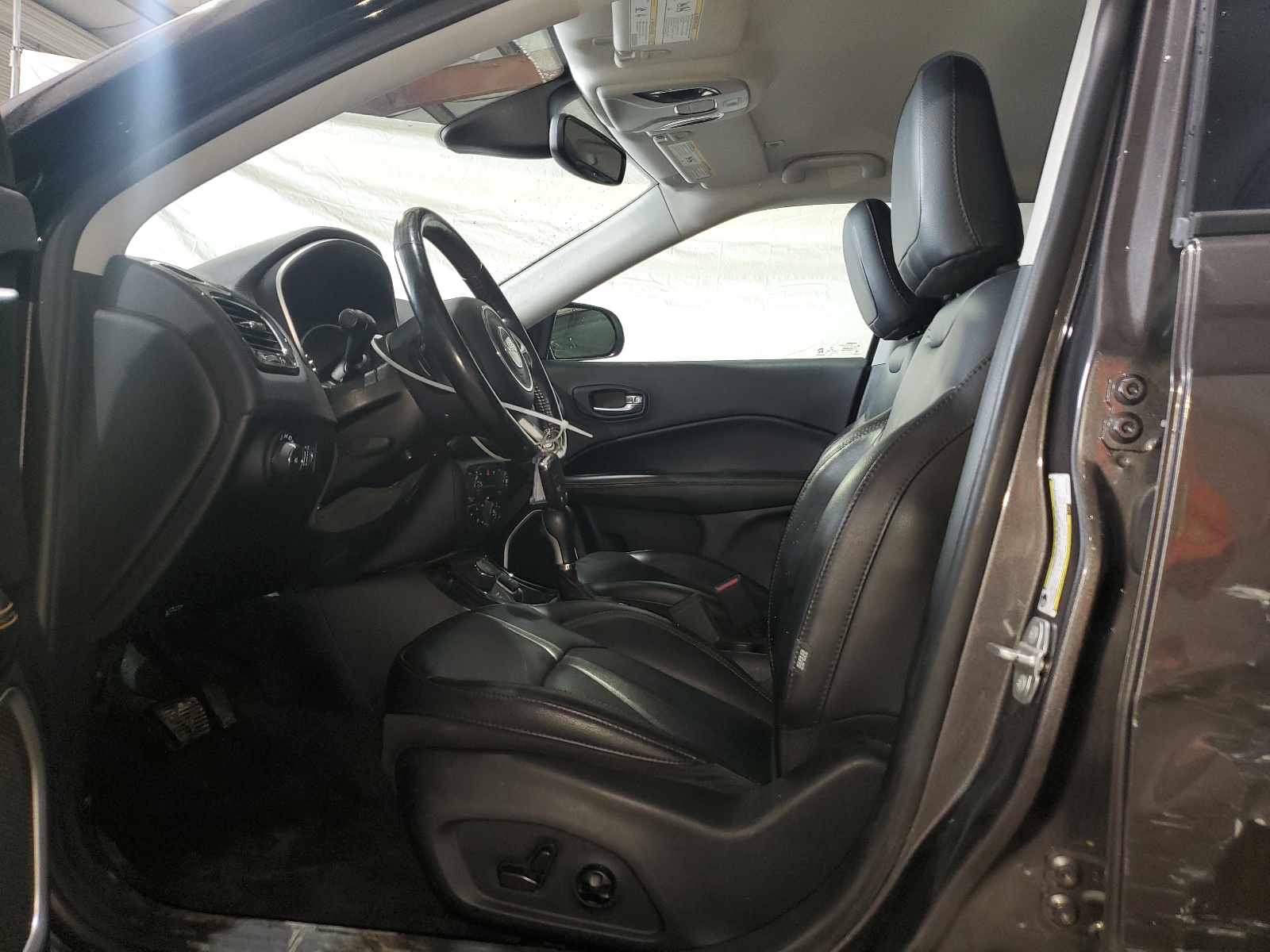 3C4NJDCB4KT817789 2019 Jeep Compass Limited