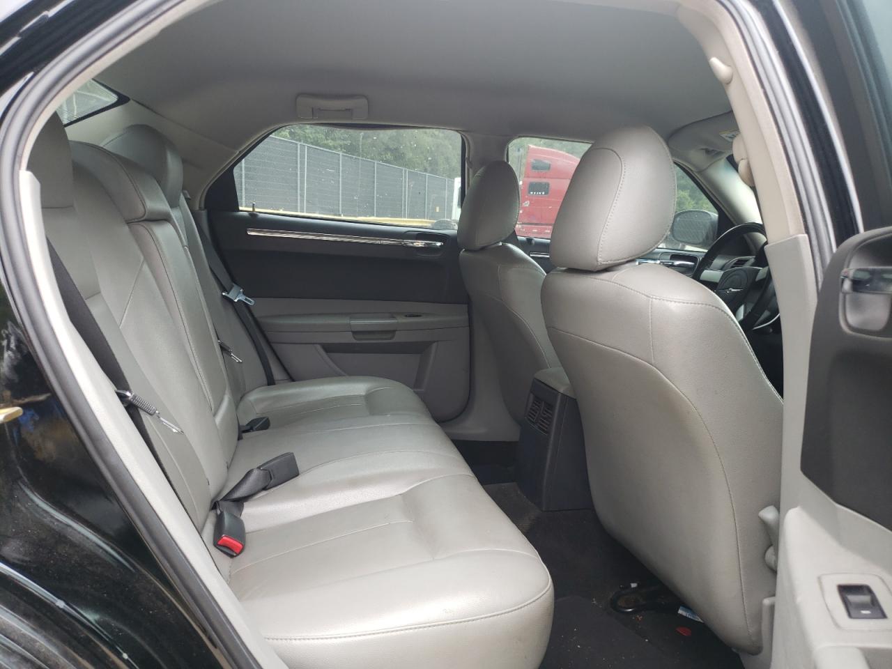 2006 Chrysler 300 Touring VIN: 2C3KA53G16H268463 Lot: 65092054