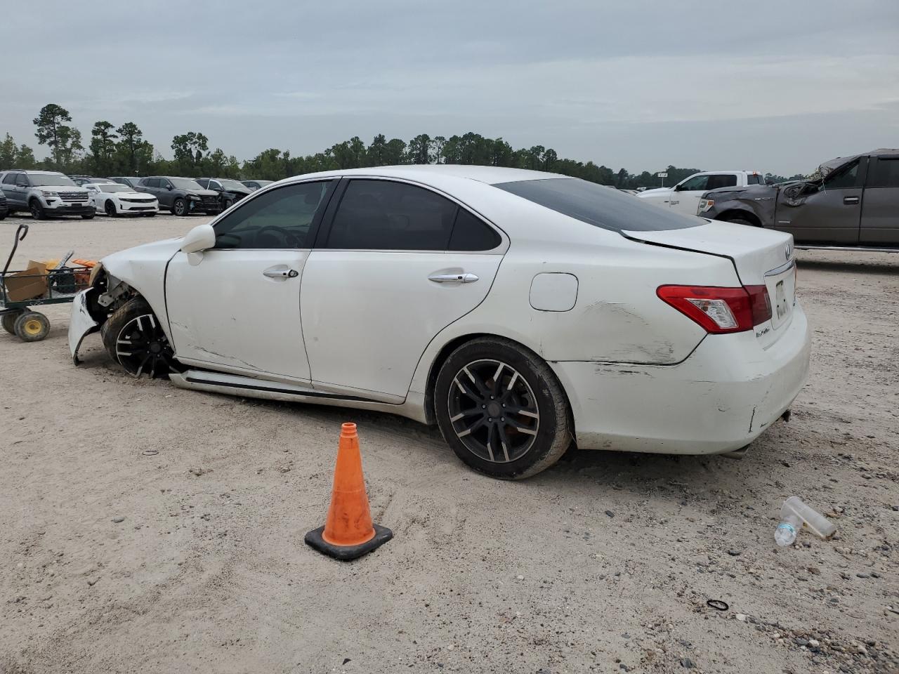 2008 Lexus ES - Image 2