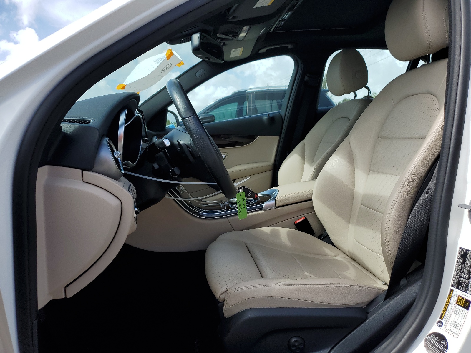 55SWF4JB5JU244034 2018 Mercedes-Benz C 300