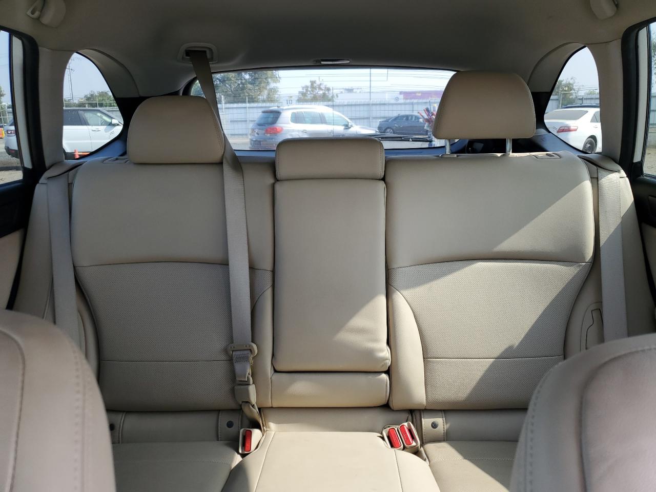 2016 Subaru Outback 3.6R Limited VIN: 4S4BSEJC5G3215421 Lot: 62675994