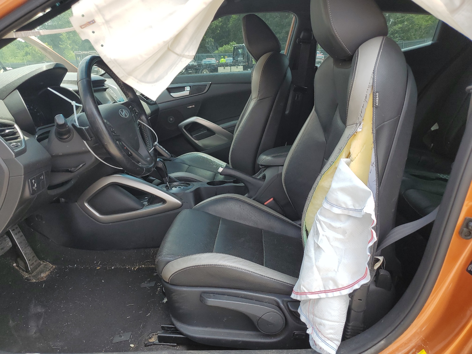 KMHTC6AE3GU290170 2016 Hyundai Veloster Turbo