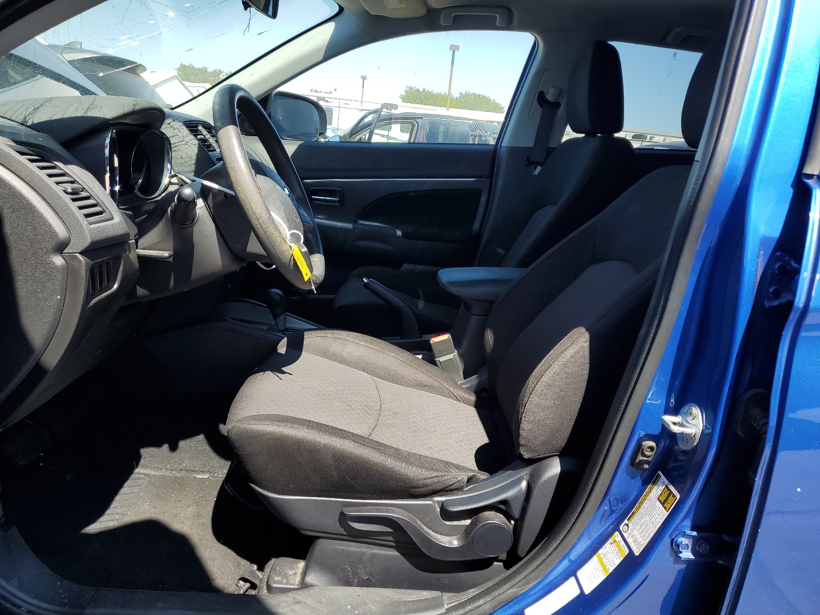 JA4AP3AU2KU034742 2019 Mitsubishi Outlander Sport Es